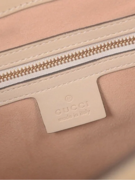 ♥️Gucci Padlock Beige GG Supreme Canvas Shoulder Tote with Gold Chain Handles♥️ - Picture 12 of 16